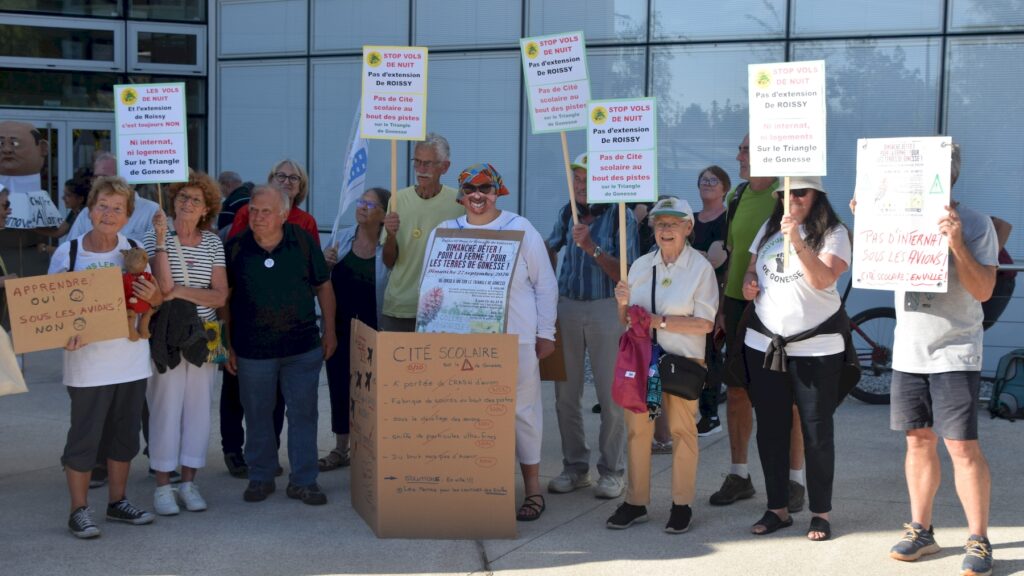 advocnar rester sur terre cptg manif adp 20260914 30pc